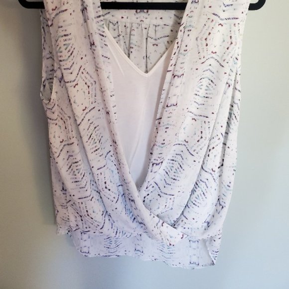 Nine West Sleeveless Blouse - Picture 3 of 3